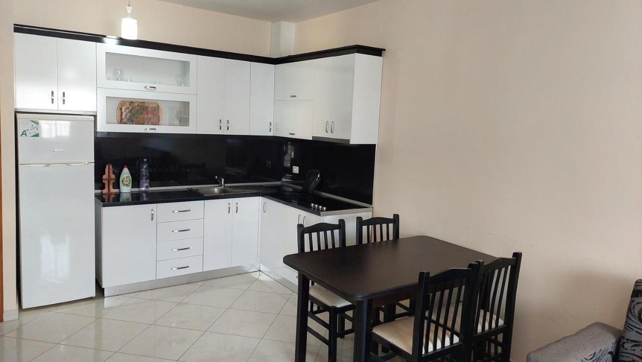 Sweetview 2-Bedroom Apartment With 3 Balcony Seaview Vlore Exterior photo